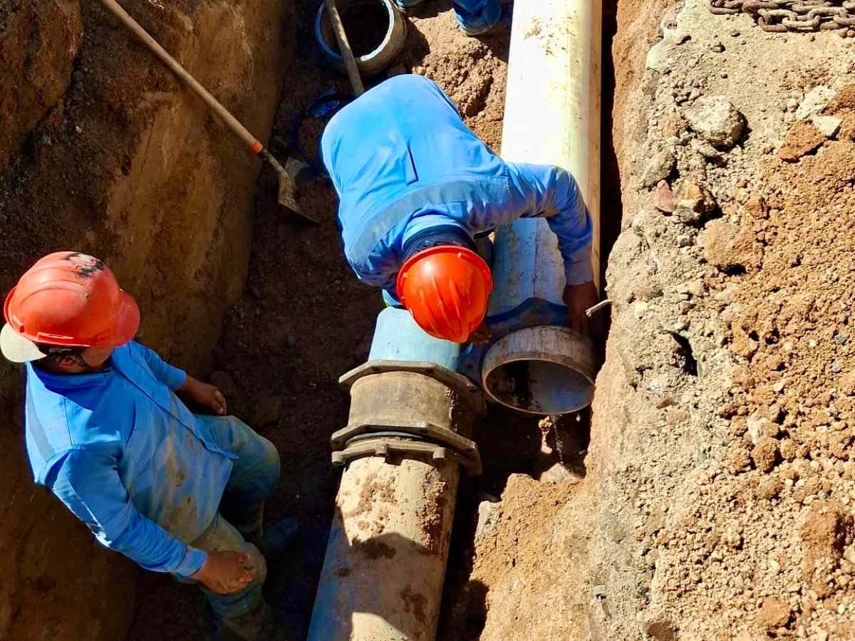 Circulación controlada en el centro de San Salvador por trabajos de reparación de ANDA