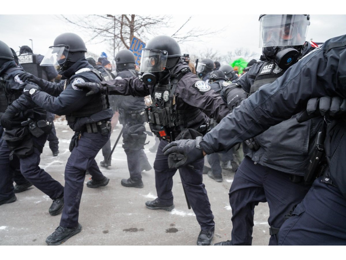 Detención polémica en Minnesota: ICE irrumpe en casa de ciudadano estadounidense sin orden judicial
