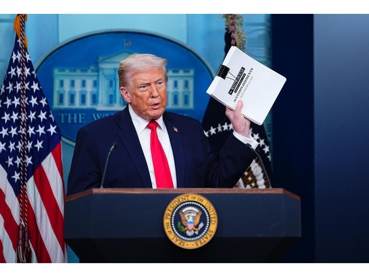 Donald Trump repasa su primer año de gobierno con una conferencia de prensa extensa y polémica