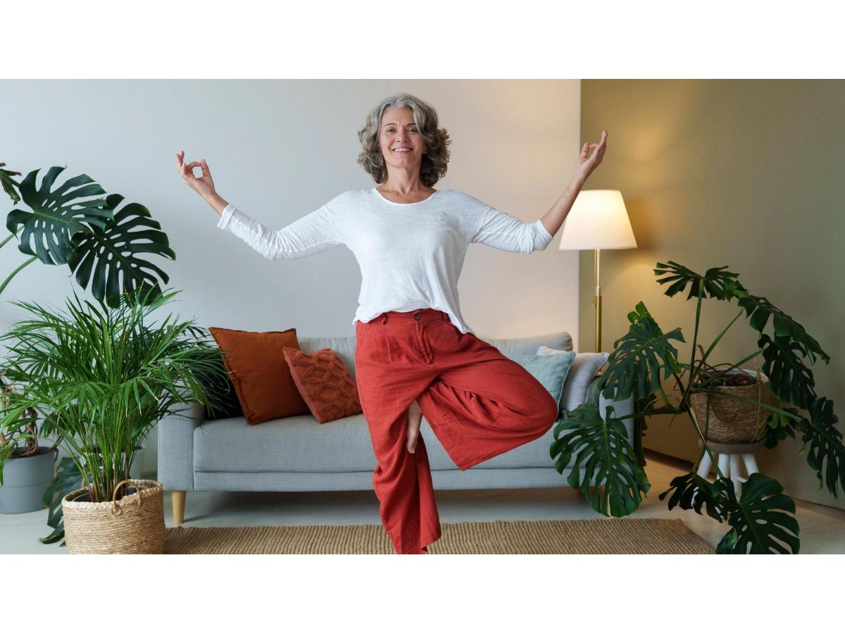 Beneficios clave de mantenerse en equilibrio sobre una sola pierna para la salud integral