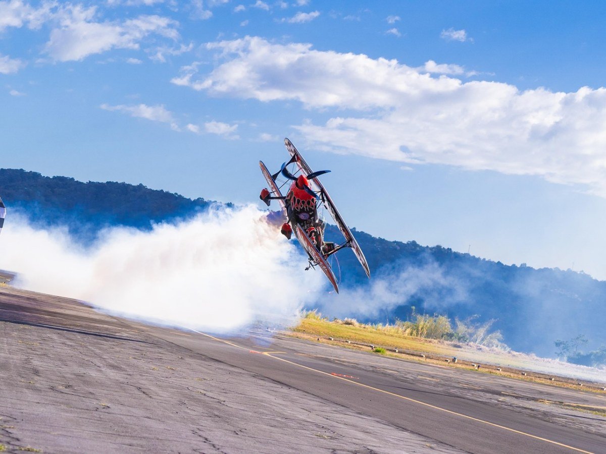 Ilopango Air Show 2026 presenta video exclusivo con destacado piloto Scott Farnsworth