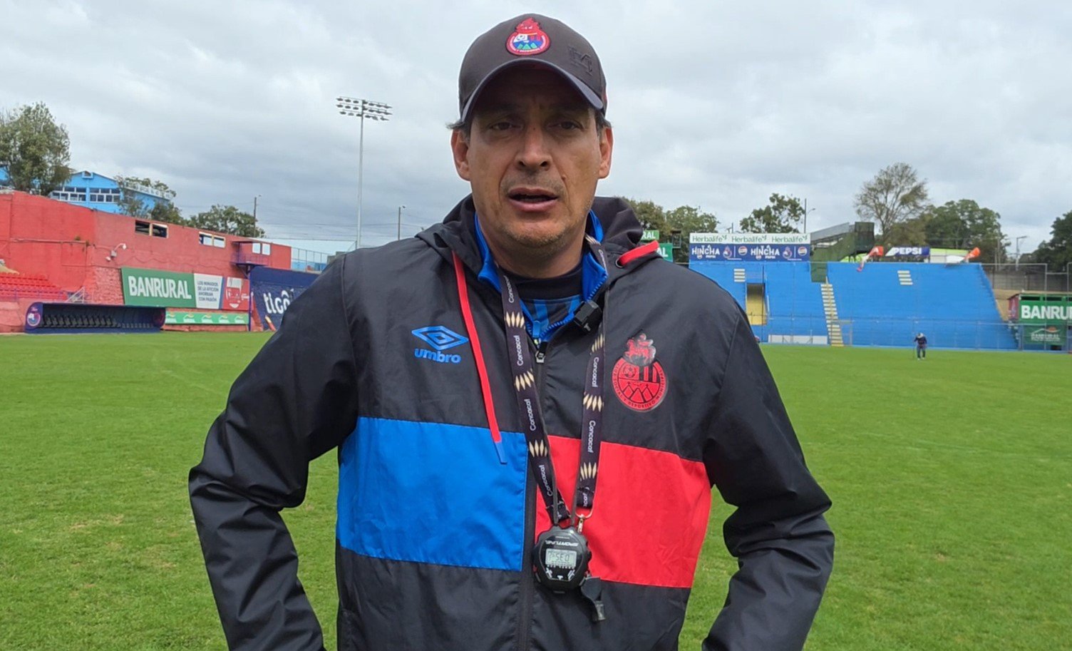 Mario Acevedo confía en la mejora de Municipal para el Clausura 2026 a pesar de sanción al estadio