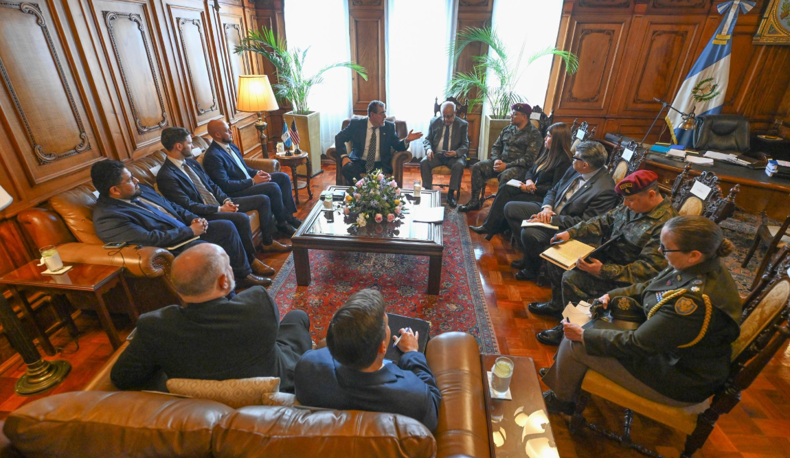 Presidente Arévalo fortalece alianza con EE. UU. en seguridad, defensa y desarrollo