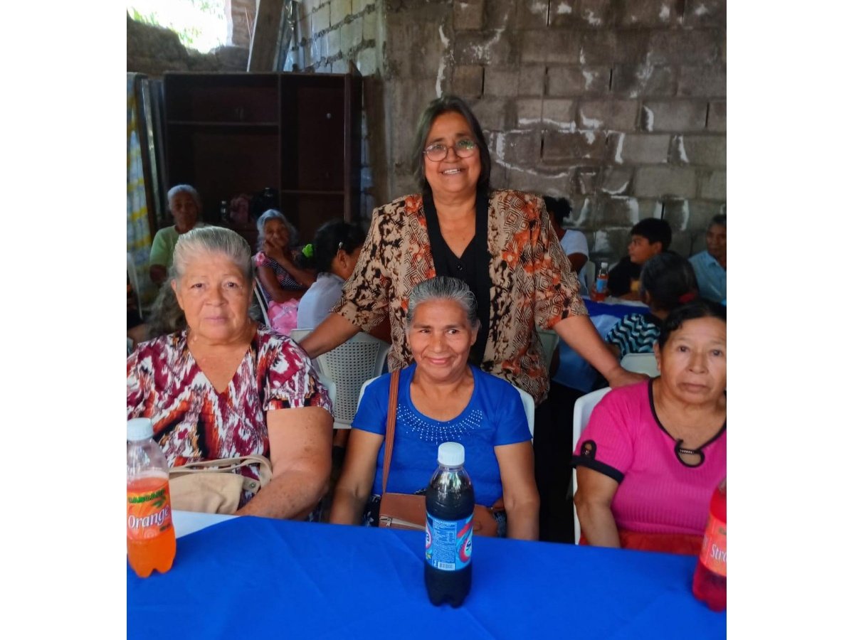 Proyecto social en Atiquizaya busca apoyo para continuar atención a adultos mayores
