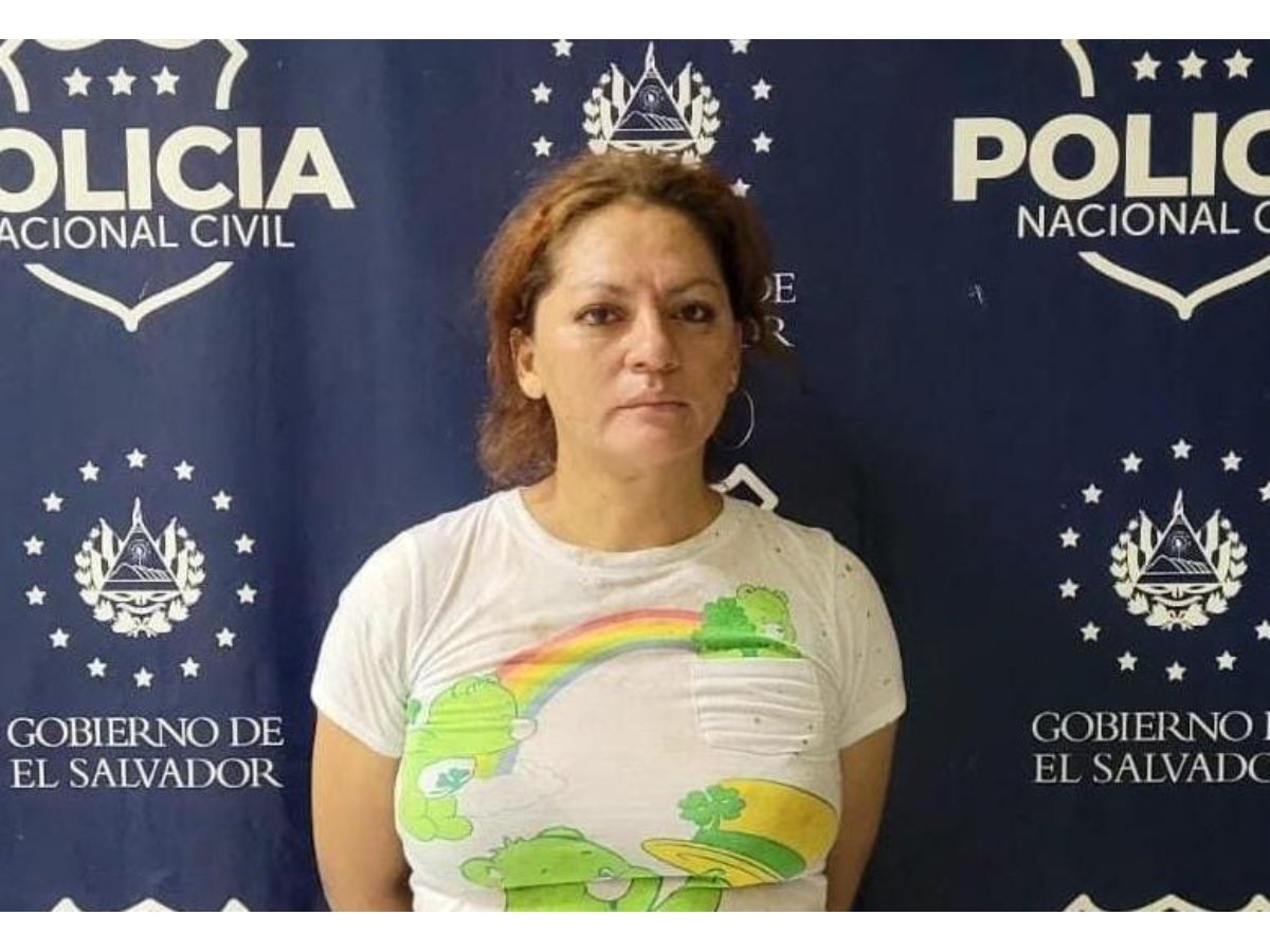 Mujer enfrentará juicio por homicidio de dos hombres en San Miguel