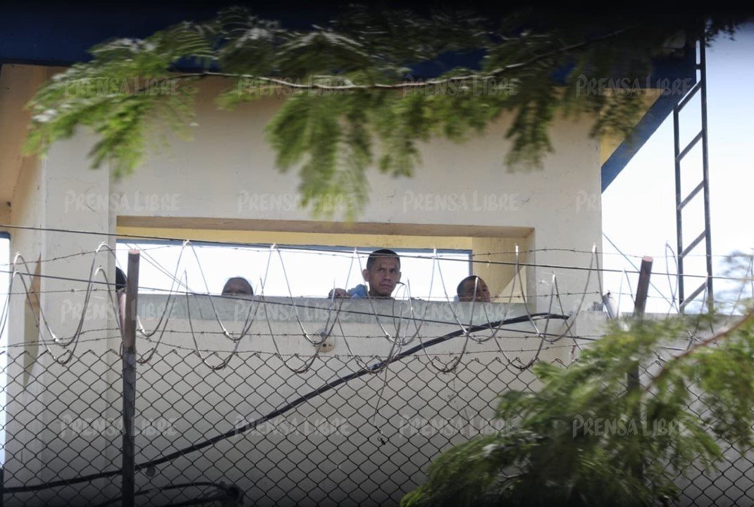 Imágenes ponen en duda control estatal en cárcel Renovación 1 tras motín y estado de sitio