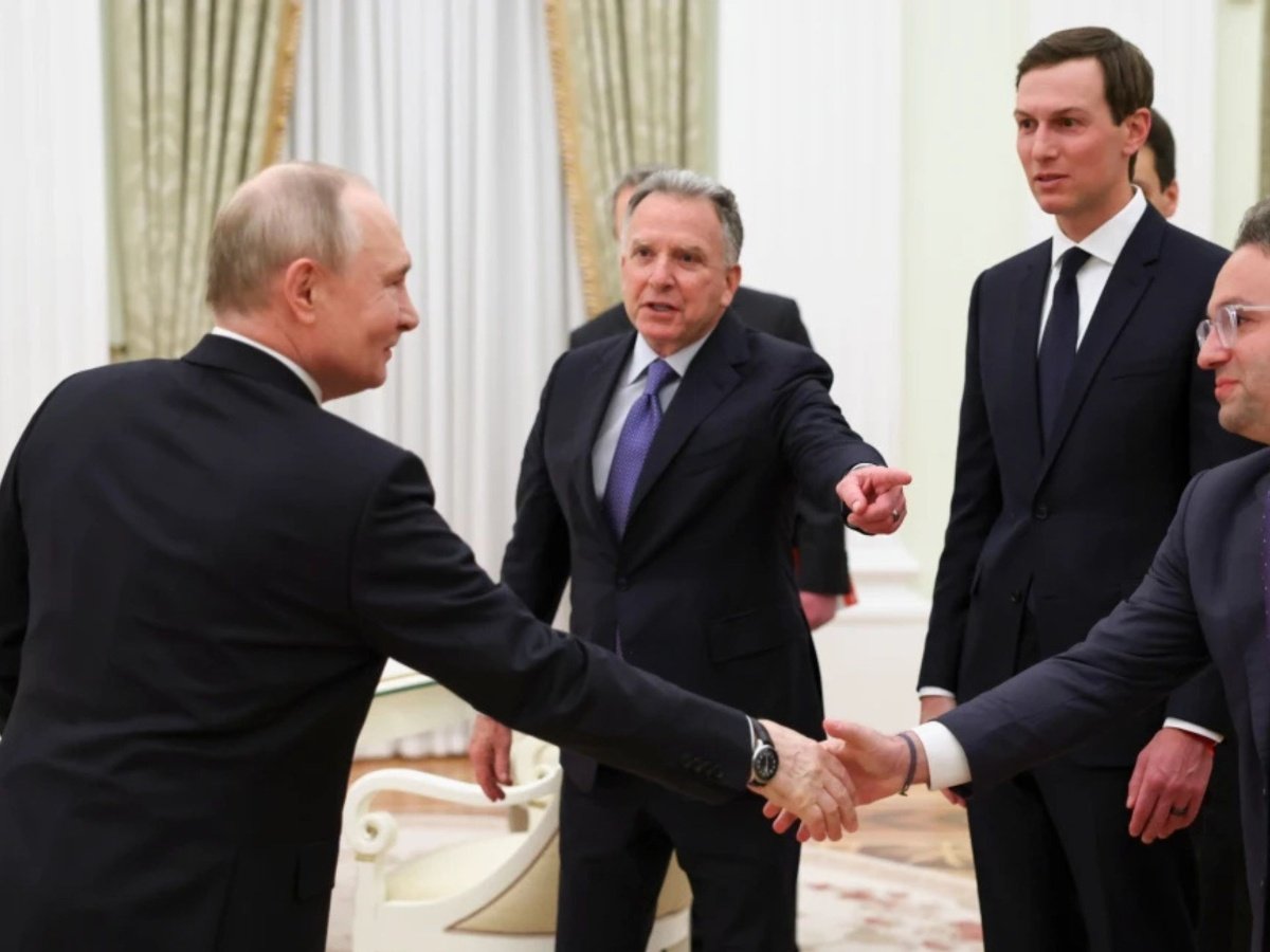 Putin y enviados de Trump sostienen diálogo nocturno para avanzar en acuerdo sobre Ucrania