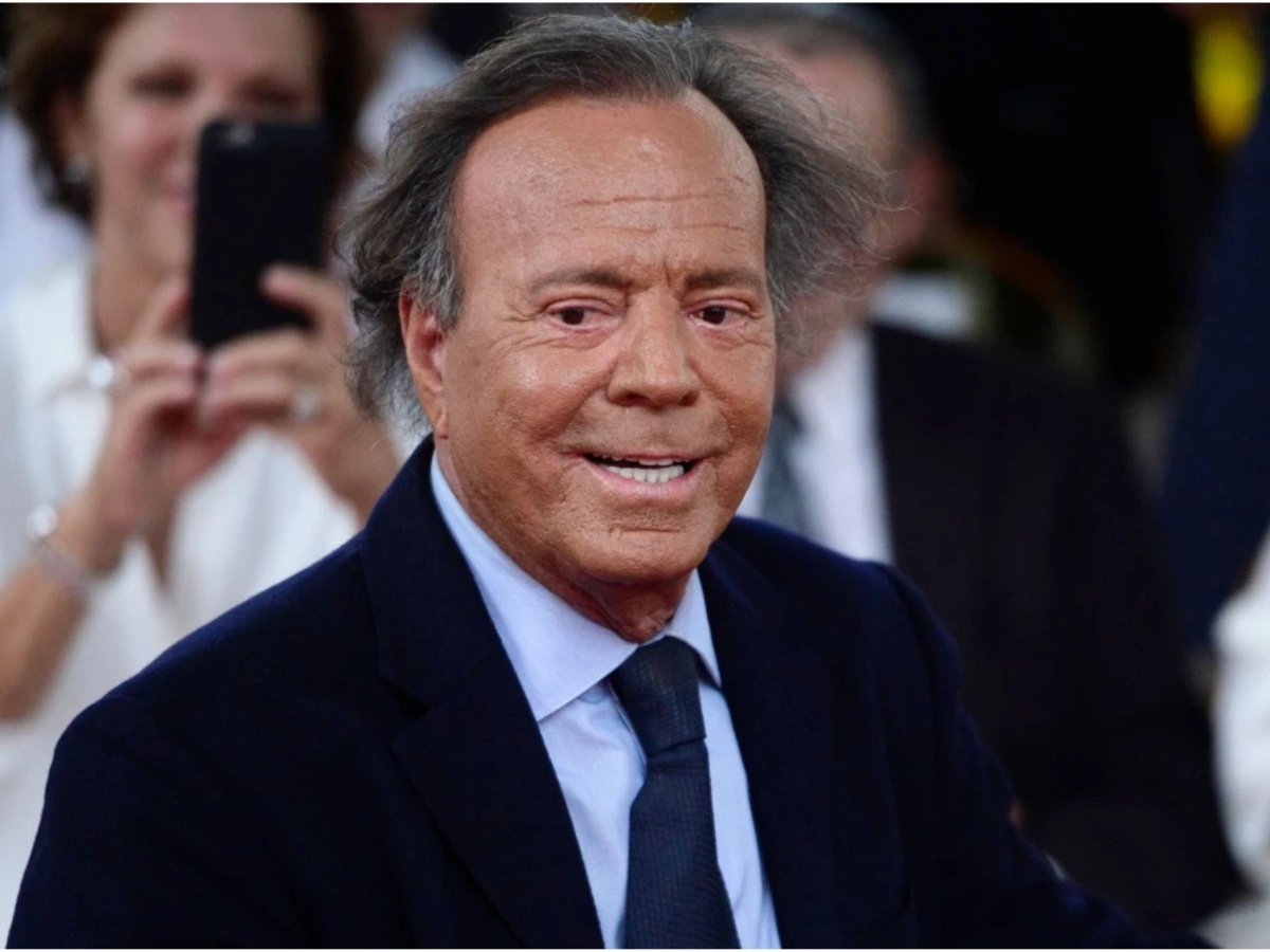 Fiscalía española archiva denuncia contra Julio Iglesias por falta de jurisdicción