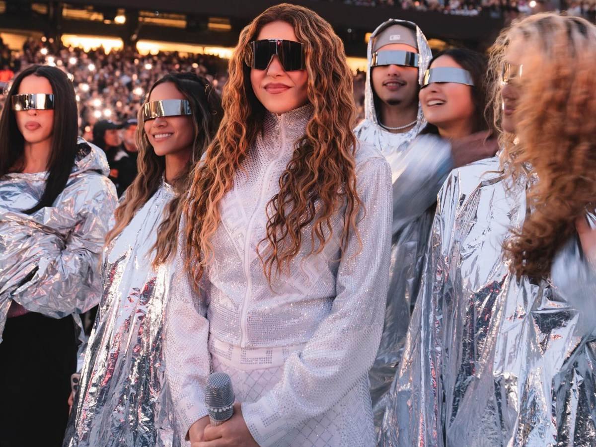 Participa en las dinámicas para caminar junto a Shakira en su concierto en El Salvador