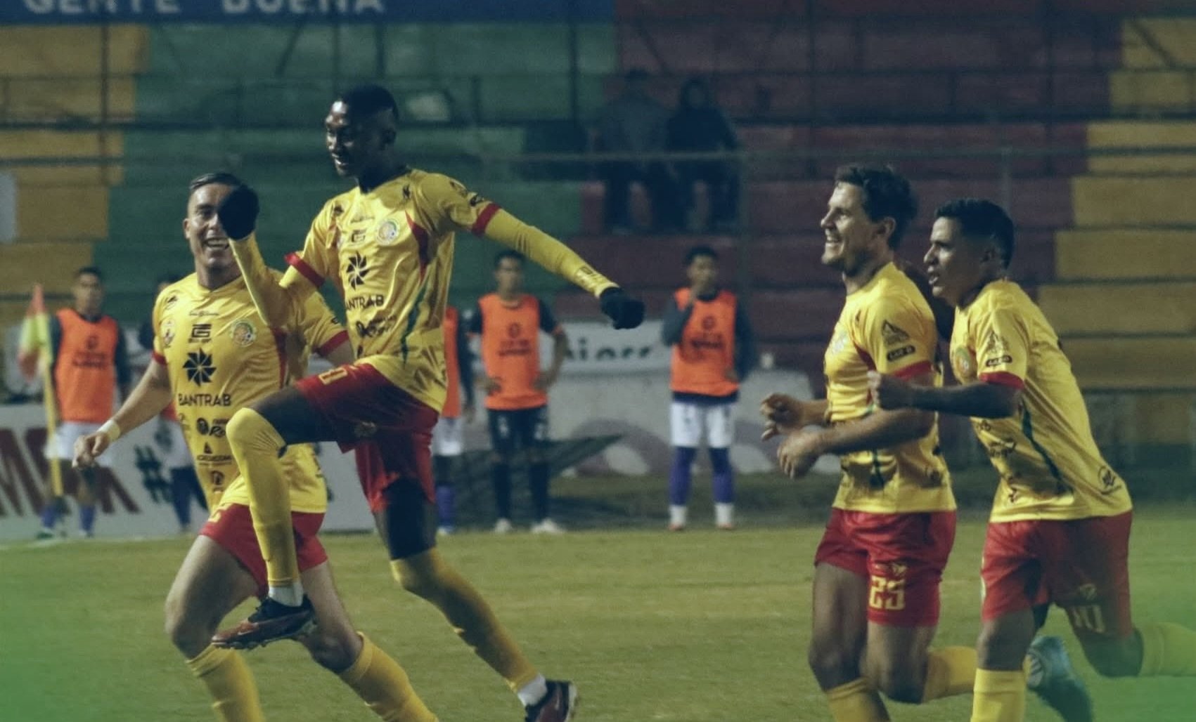 Marquense logra victoria clave sobre Achuapa con gol decisivo de Diego Casas