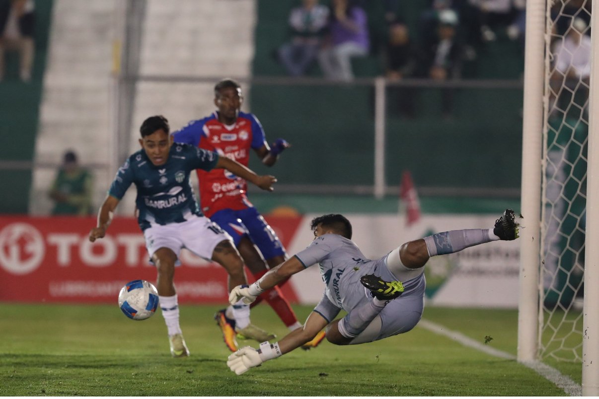 Antigua GFC logra su primer punto en el Clausura 2026 tras empate 1-1 con Xelajú MC