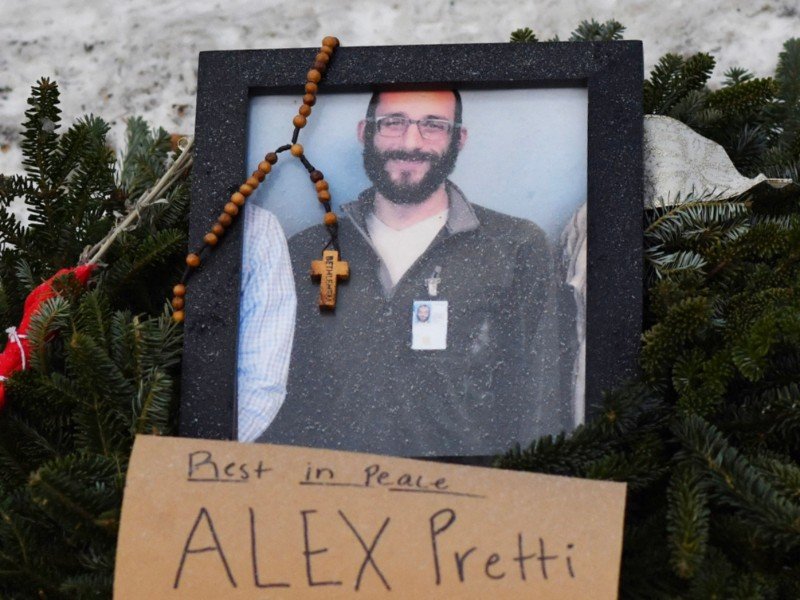 Alex Pretti: Perfil y controversia tras la muerte del enfermero en operativo federal en Minneapolis