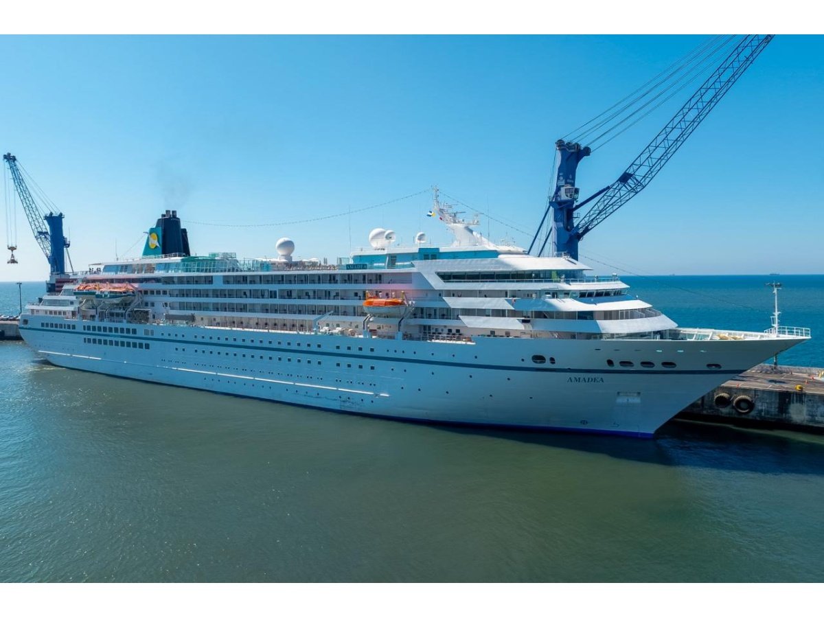 El crucero Amadea llega a Acajutla con cerca de mil turistas europeos en temporada 2025-2026