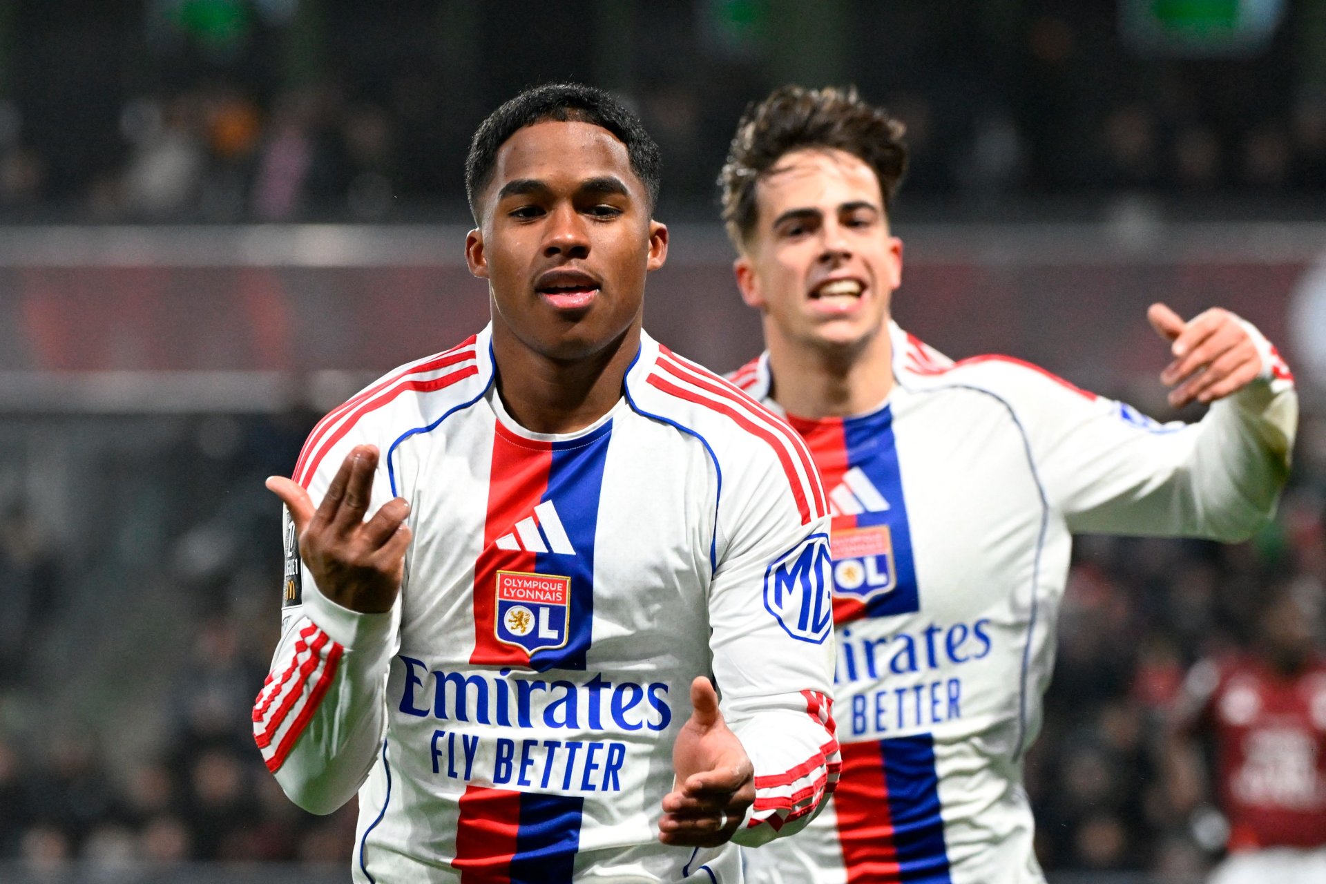 Endrick destaca en Francia con hat-trick en la victoria del Lyon sobre Metz