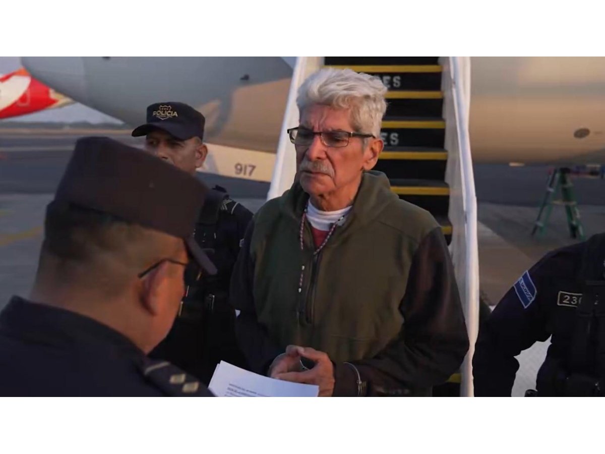 Norman Quijano es deportado desde EE.UU. y enfrentará condena en El Salvador por fraude electoral