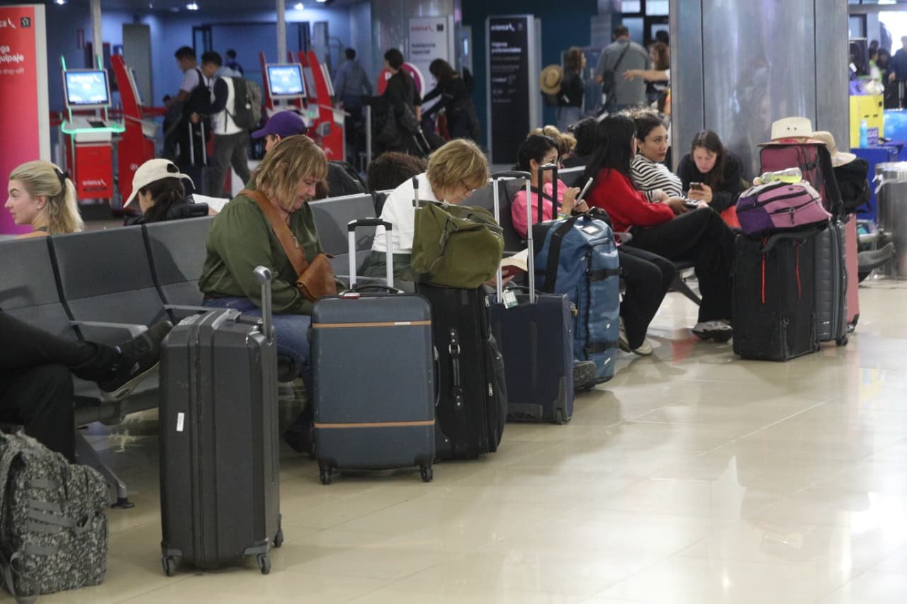 Aeropuerto La Aurora supera 5 millones de pasajeros en 2025 y establece nuevo récord de tránsito aéreo