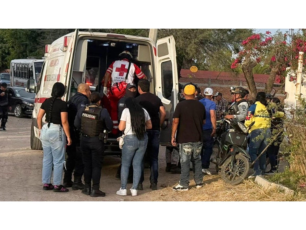 Once muertos y doce heridos tras balacera en partido de fútbol en Guanajuato, México