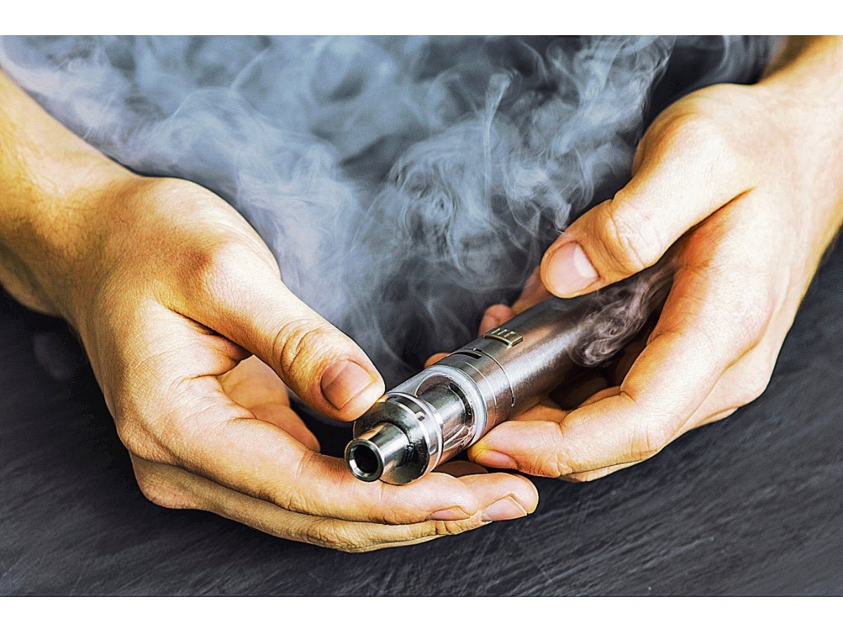 Especialista alerta sobre uso creciente de vapeadores en centros escolares de El Salvador