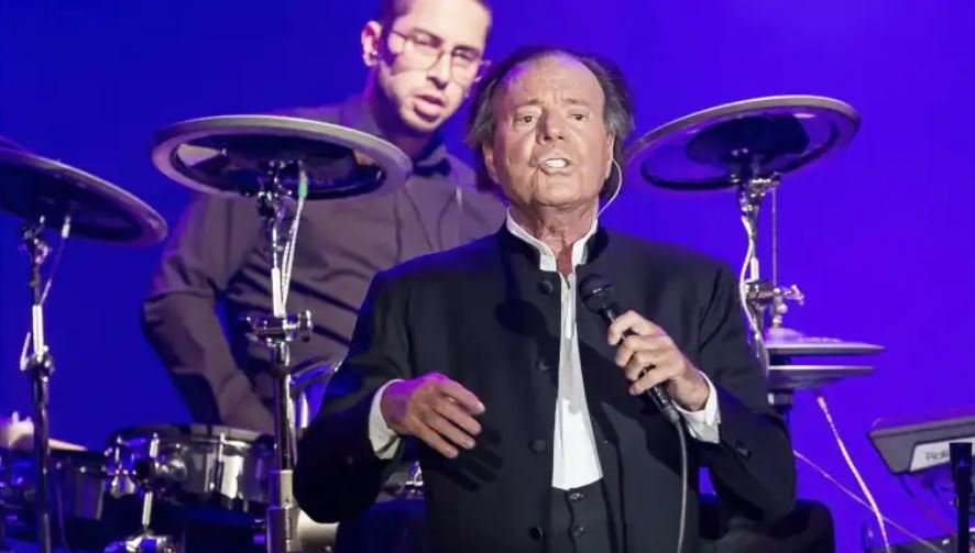 Julio Iglesias podría enfrentar proceso judicial por presunto abuso sexual en República Dominicana