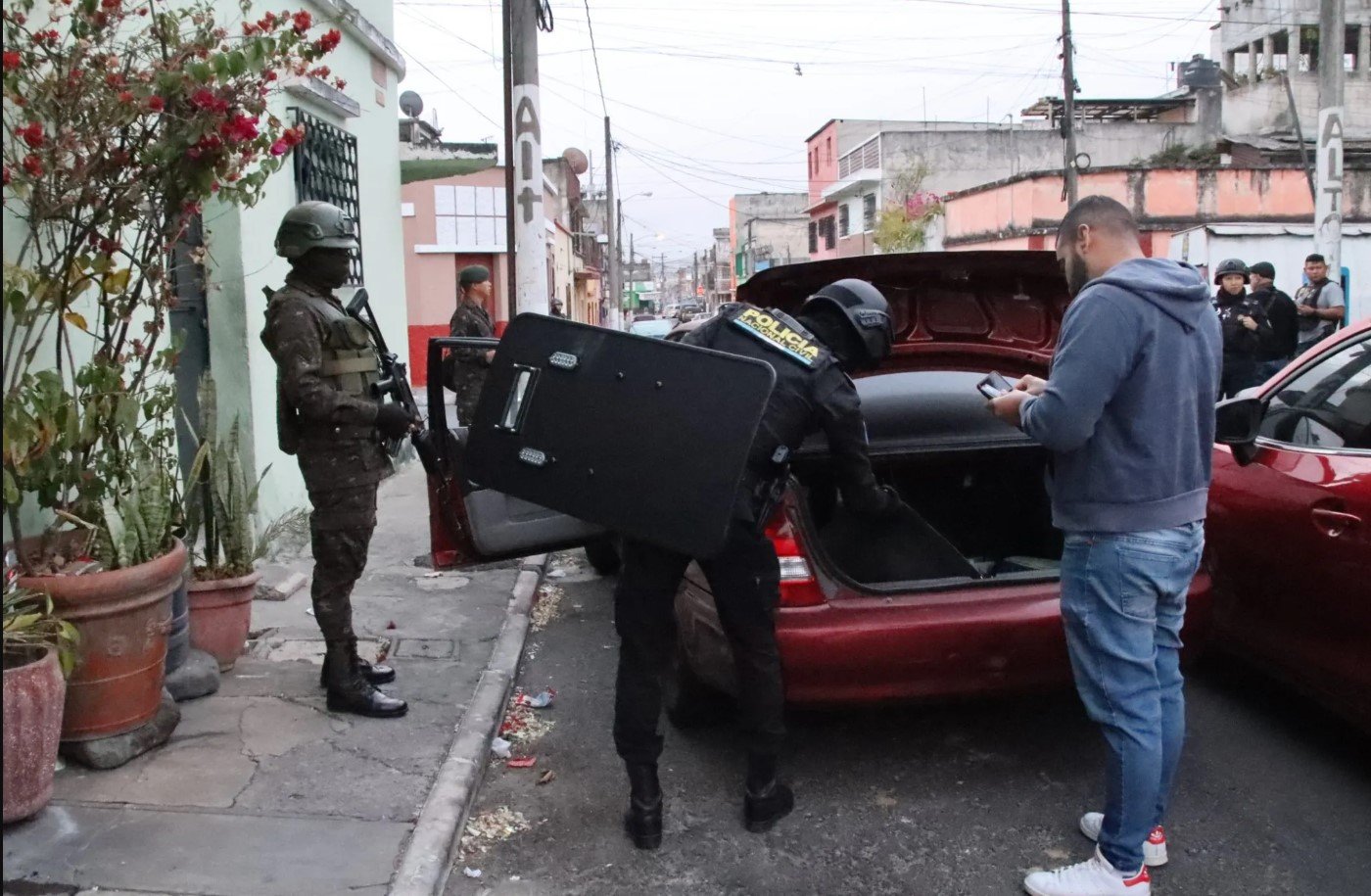 Estado de sitio en Guatemala: ¿Es necesario imprimir la tarjeta de circulación durante los retenes?