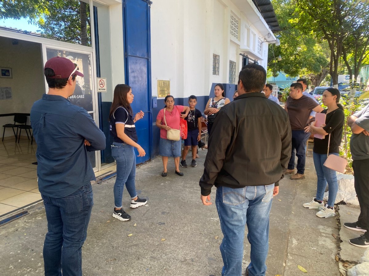 Clientes de Residencial Floresta denuncian retrasos en entrega de viviendas tras adelantos en San Miguel