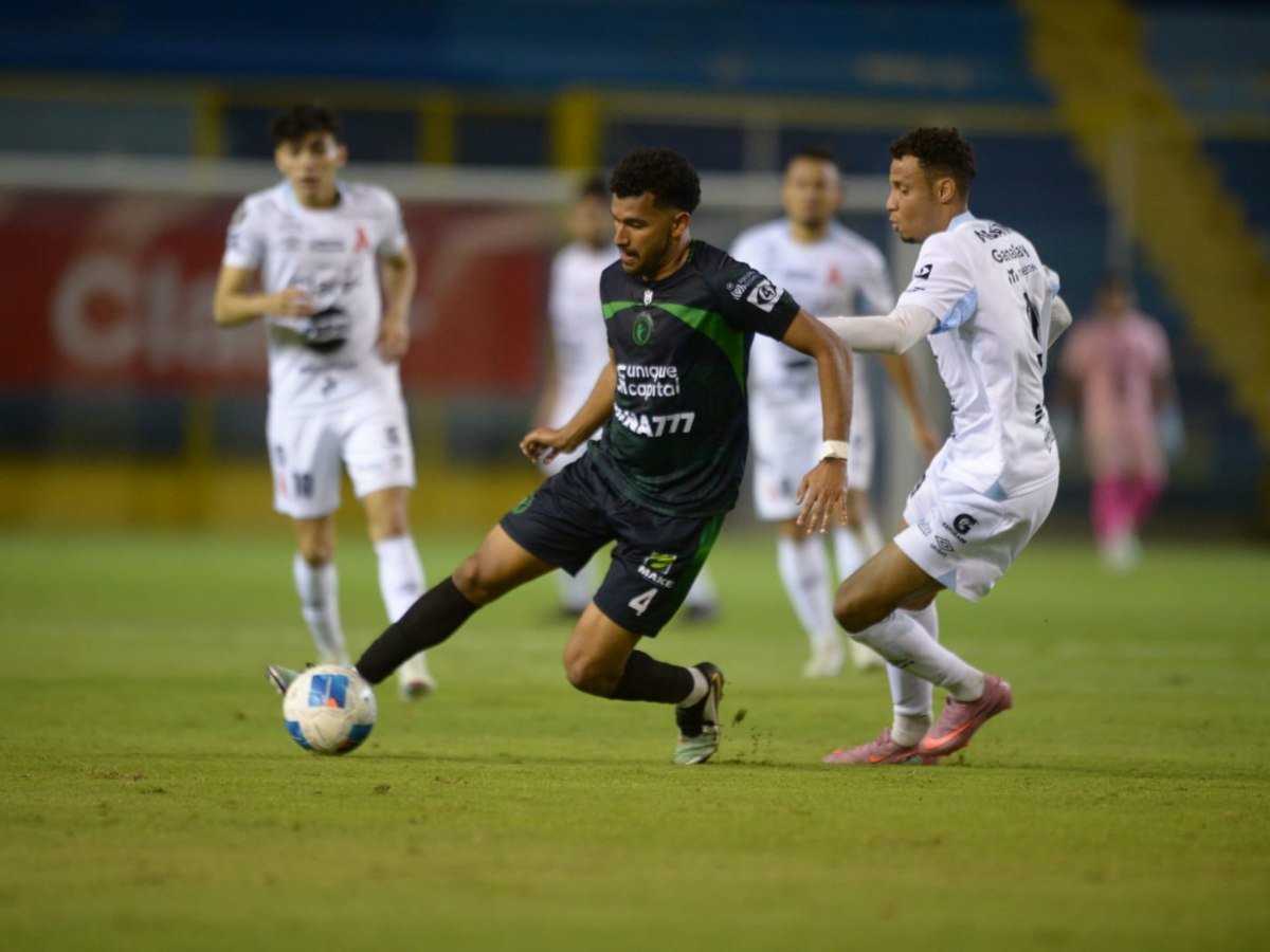 Inter FA remonta y vence 3-1 a Alianza en el Cuscatlán, asumiendo el liderato del Clausura 2026