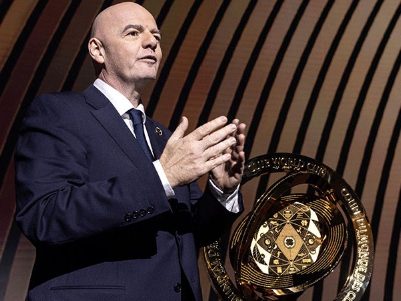 Mercado de transferencias de fútbol rompe récords con más de 13.000 millones en 2025
