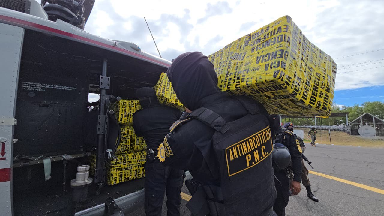 Guatemala incauta casi 5 toneladas de cocaína valoradas en Q661.8 millones en Puerto Quetzal