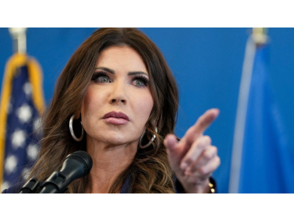 Kristi Noem: Perfil de la secretaria de Seguridad Nacional y su rol en la política migratoria de EE. UU.