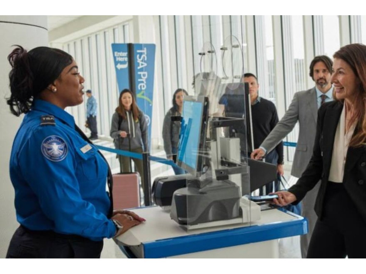 ConfirmID: el nuevo proceso de verificación en aeropuertos de EE. UU. a partir de 2026