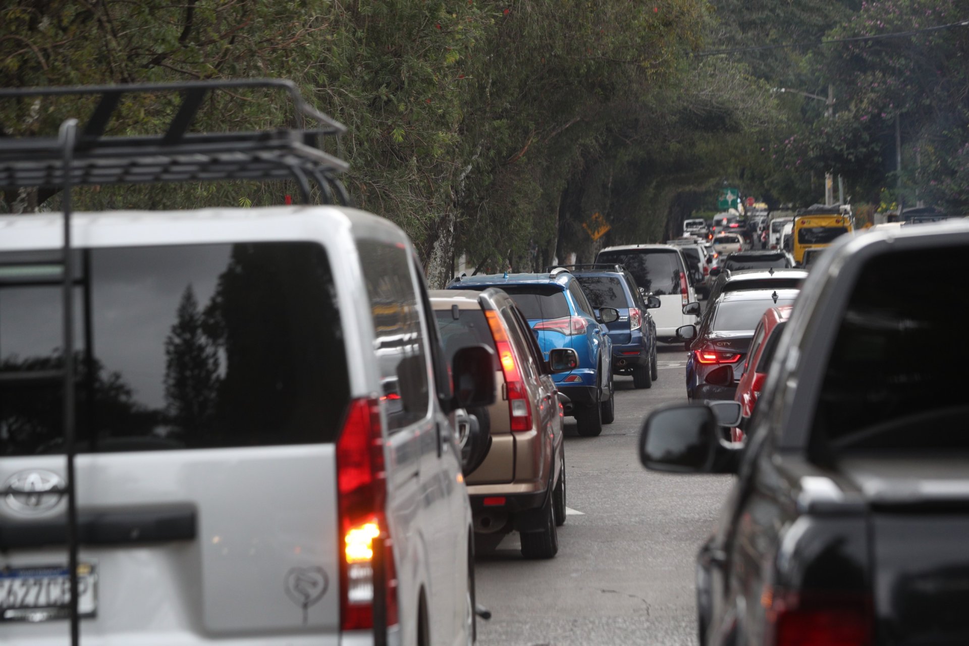 Implementan horarios escalonados y teletrabajo para mejorar tránsito en Ciudad de Guatemala