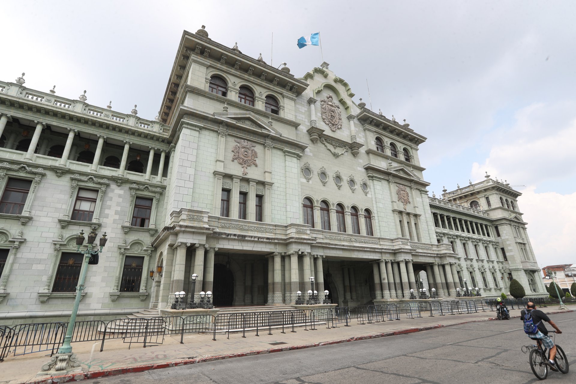 Gobierno de Guatemala avanza en estudio para verificar y ordenar recursos humanos estatales