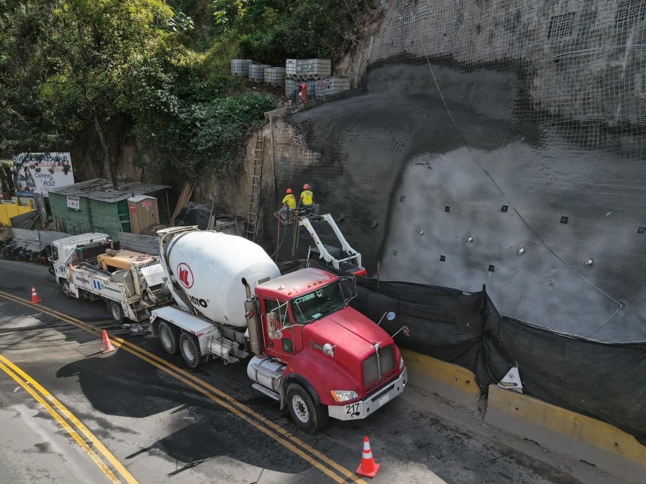 Avances en la estabilización del tercer punto crítico en la ruta a Boca del Monte y previsión de finalización