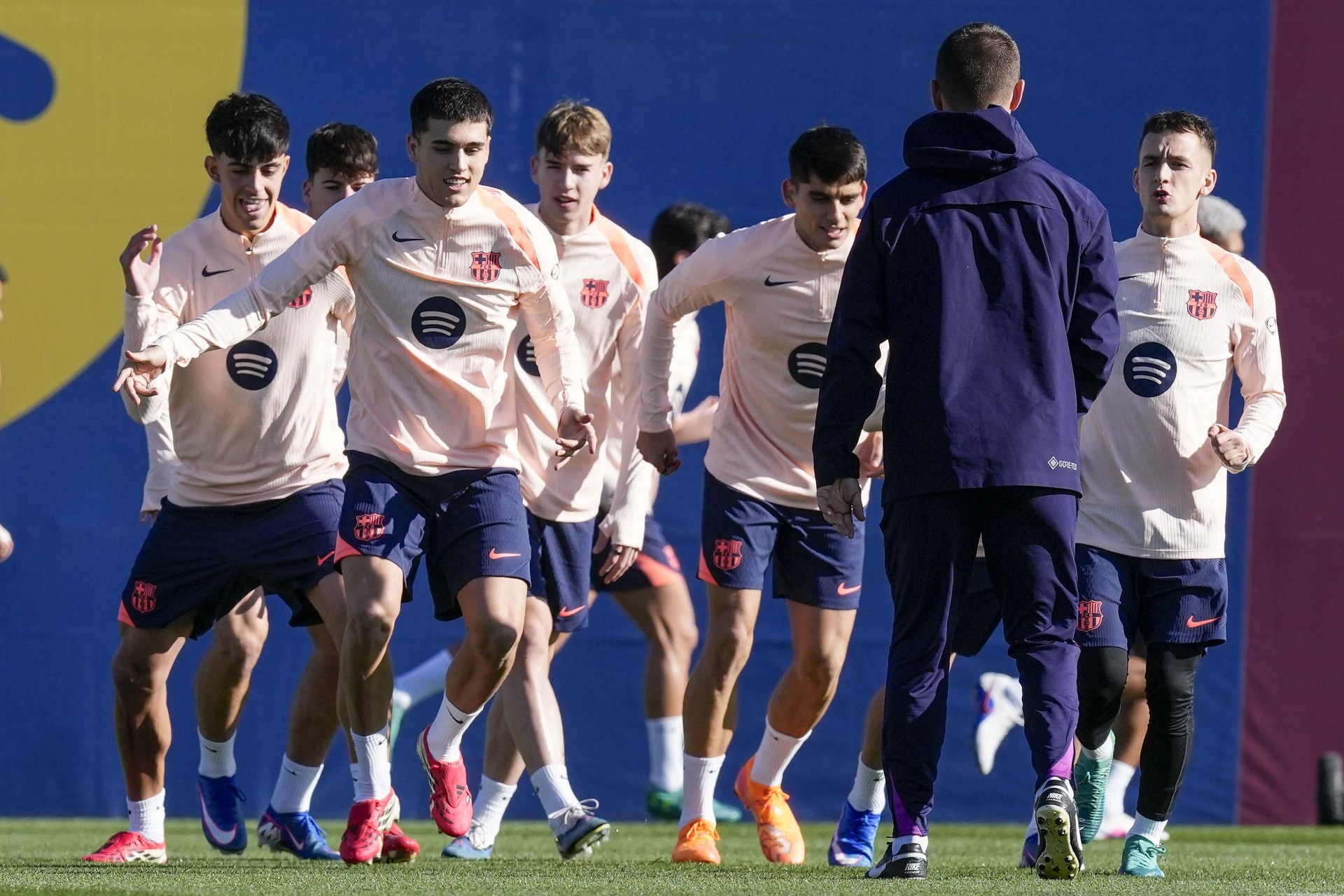 Barcelona visita al Elche para defender liderato en LaLiga: día, hora y dónde verlo