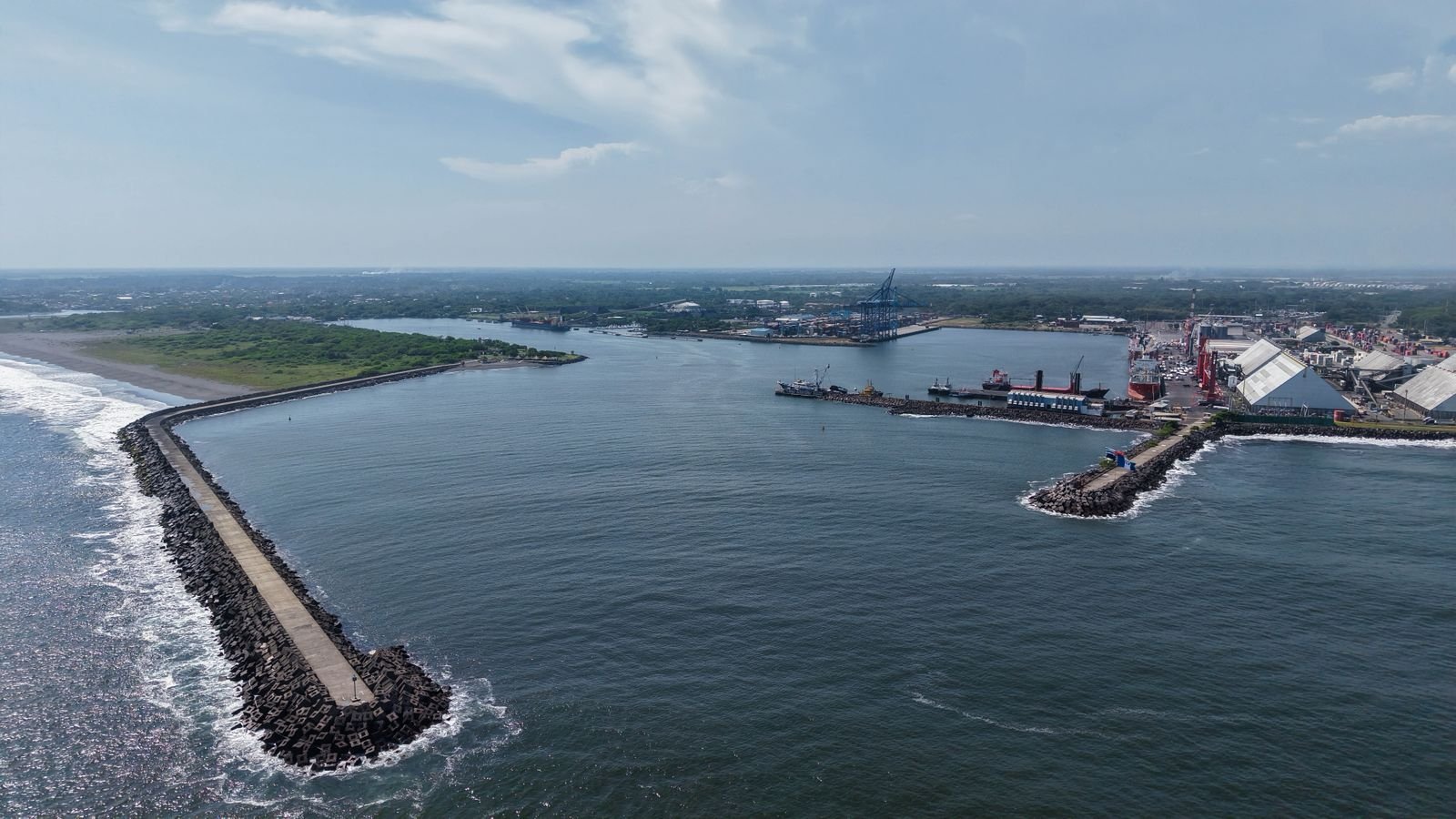 Dictamen favorable impulsa creación de autoridad portuaria y abre inversión privada en Guatemala
