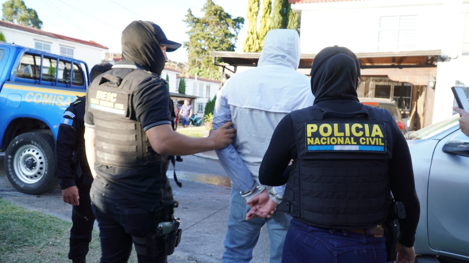 Autoridades decomisan droga valorada en Q2 millones en operativo en Chinautla