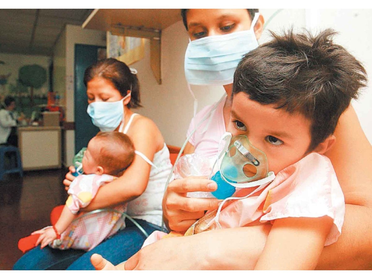 Aumento del 38 % en infecciones respiratorias agudas en El Salvador en las primeras semanas de 2026