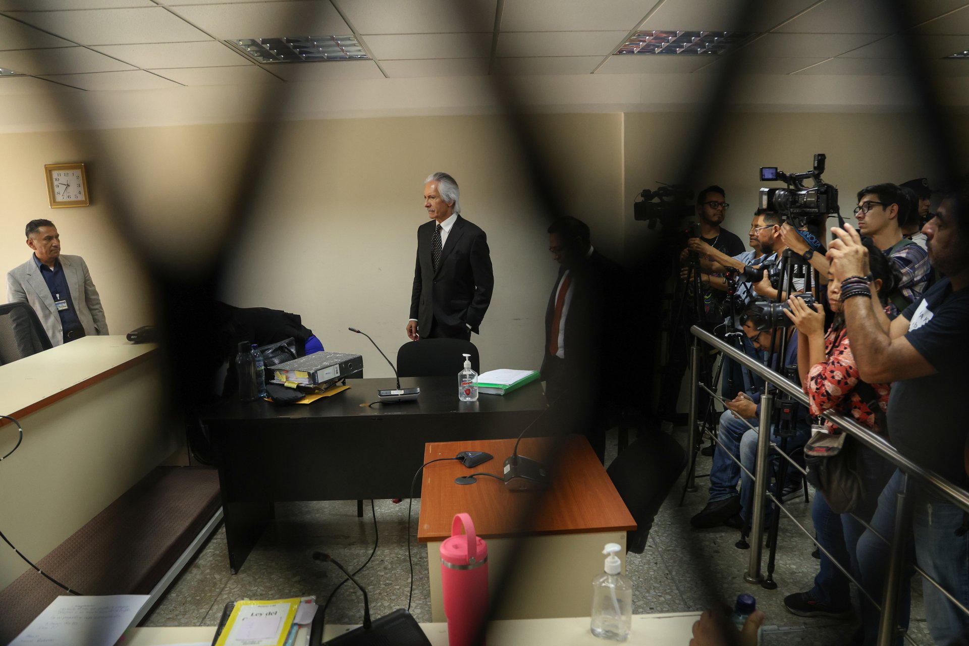 CSJ archiva caso contra periodistas de elPeriódico por falta de competencia penal de la FECI