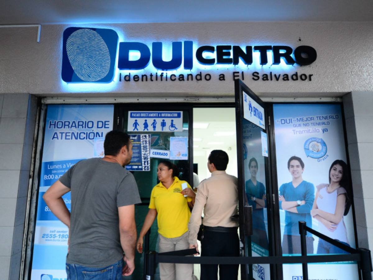 DUI Centro Apopa se traslada a nueva sede en Plaza Mundo para mejorar atención ciudadana
