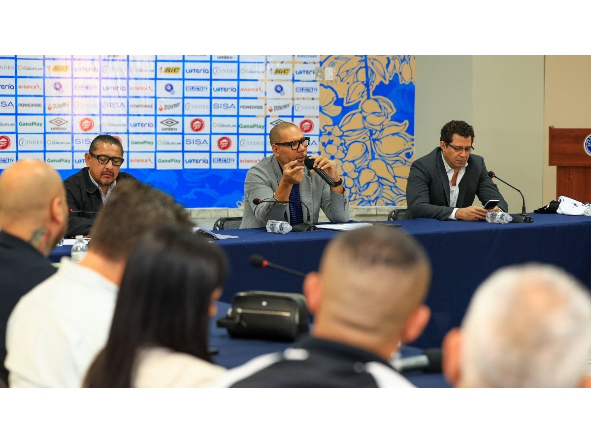 FESFUT oficializa comisiones para fortalecer el fútbol salvadoreño en el período 2026-2030