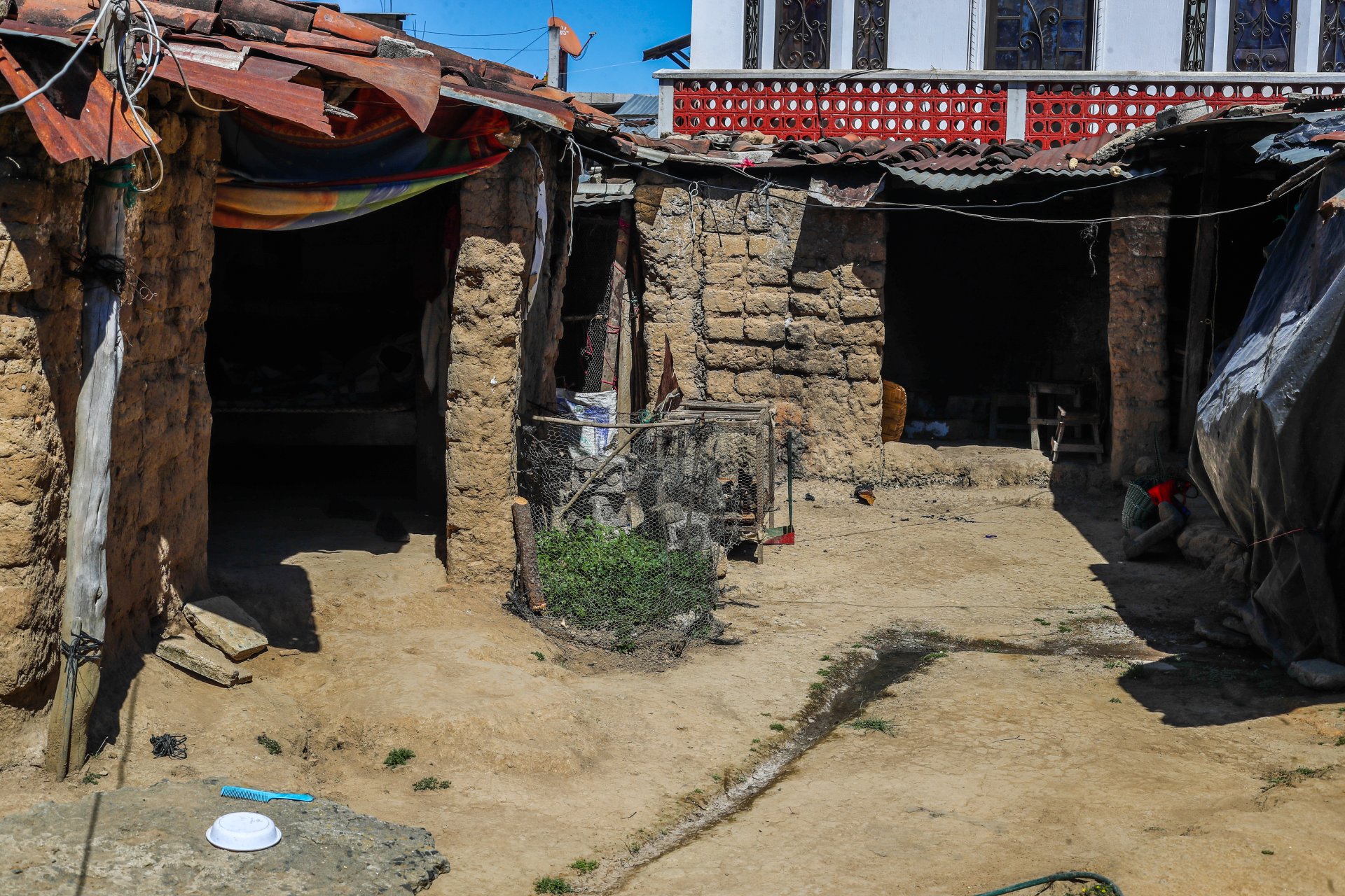 Medio siglo después, el terremoto de 1976 sigue dejando vulnerabilidad en viviendas de adobe y comunidades guatemaltecas
