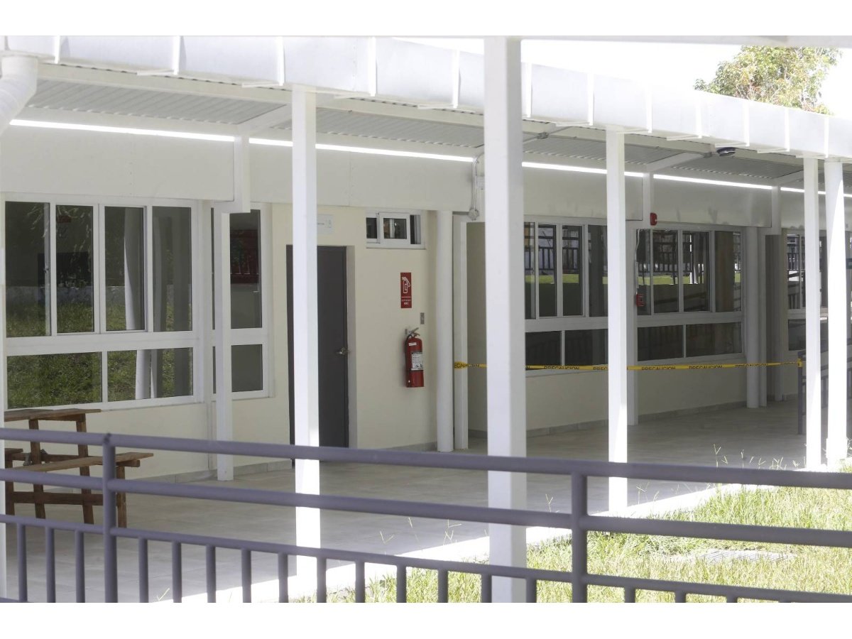 Gobierno de El Salvador inaugura 70 escuelas más para fortalecer educación pública