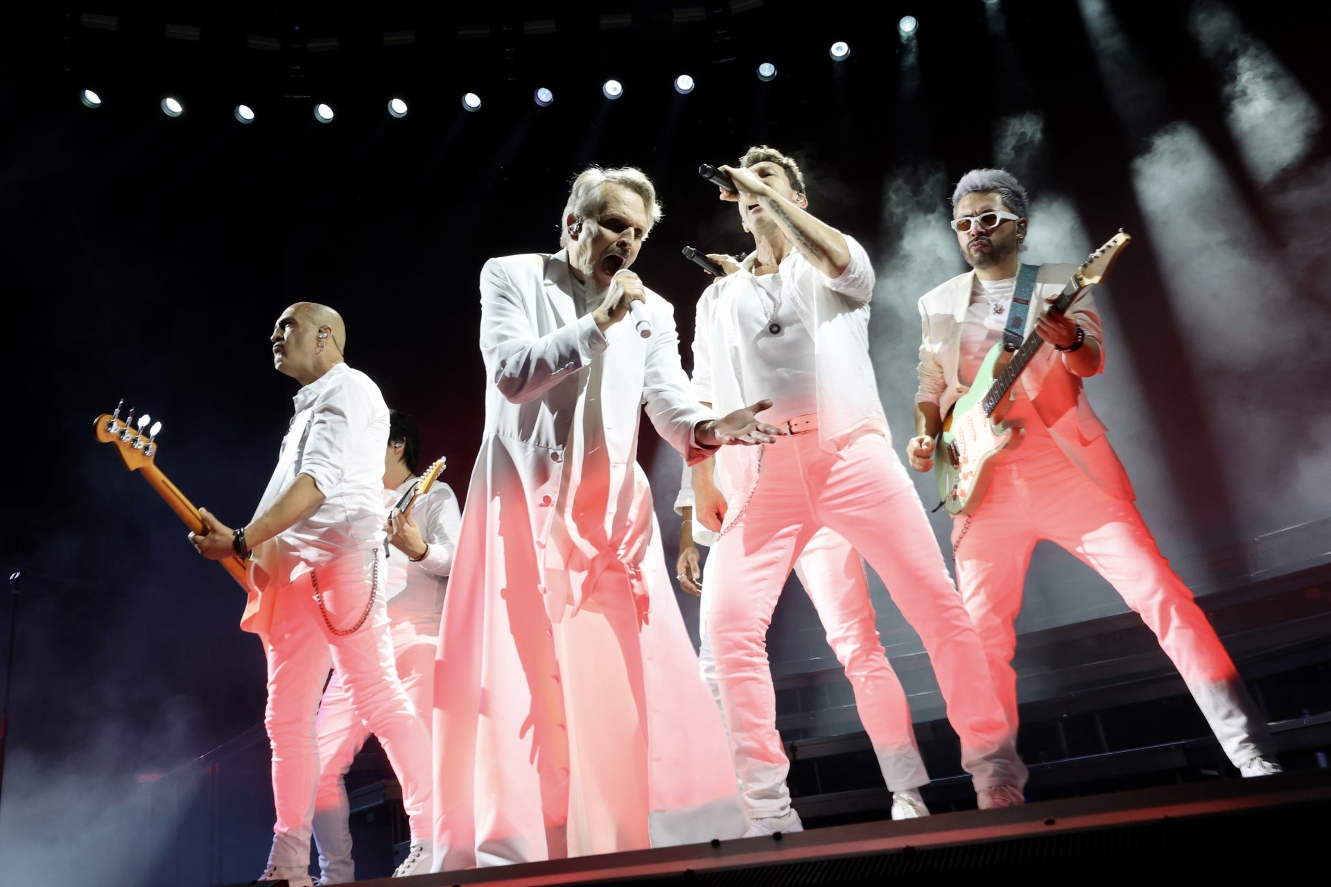 Miguel Bosé confirma gira por Latinoamérica con concierto en Guatemala en mayo 2026