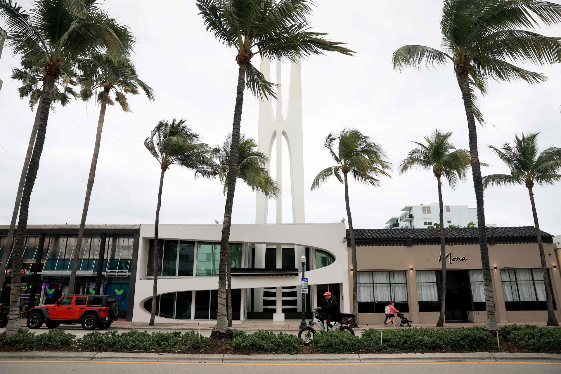 Impacto de la ola de frío ártico en Miami Beach: temperaturas récord y fenómenos inusuales en Florida