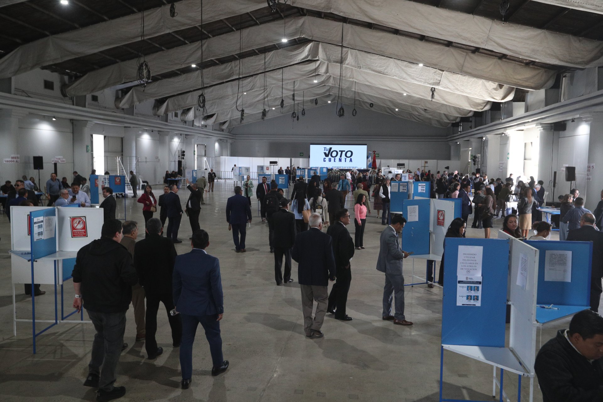 Aspirantes a Magistrados de la Corte de Constitucionalidad por el CANG en Medio de Controversias Legales