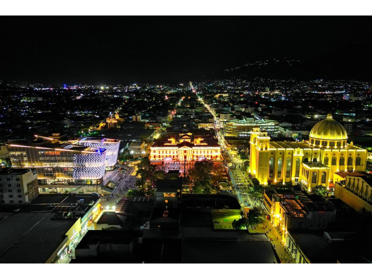 Cinco sitios imperdibles en San Salvador para visitantes durante la estadía de Shakira