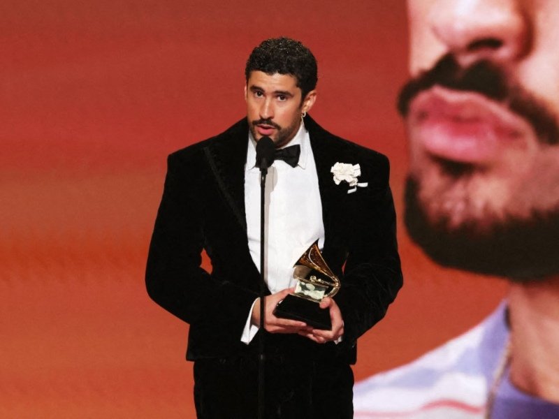 Bad Bunny hace historia en los Grammy 2026 con Álbum del Año y destaca la música latina