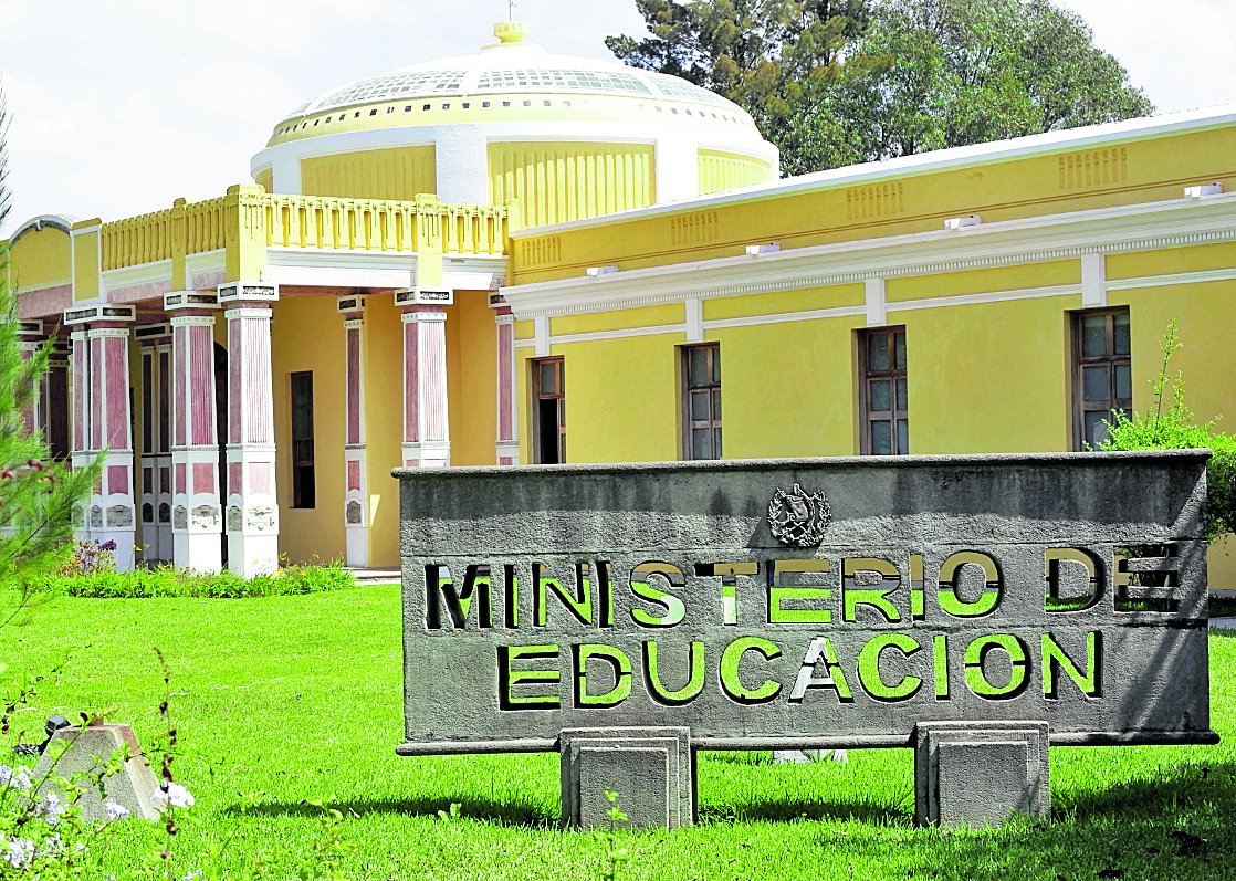 PGN busca levantar limitaciones judiciales que afectan sanciones y despidos en el Mineduc