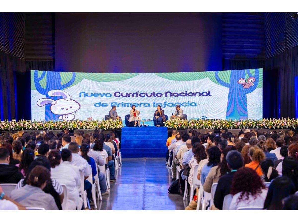 Ministerio de Educación impulsa nuevo currículo para fortalecer la primera infancia en El Salvador