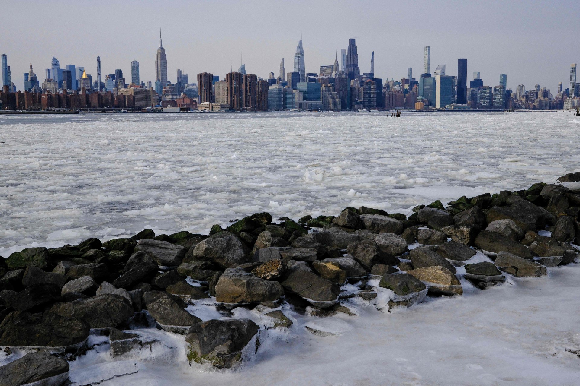 Pronóstico: Múltiples tormentas invernales continuarán afectando a Estados Unidos esta semana